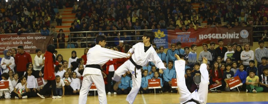 Spor Şenliklerine Büyük İlgi