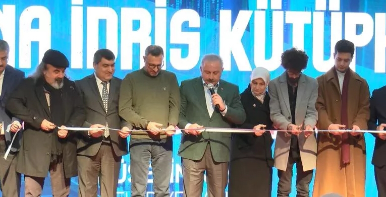 Mustafa Şentop, Sultanbeyli’de Kütüphane Açılışına Katıldı