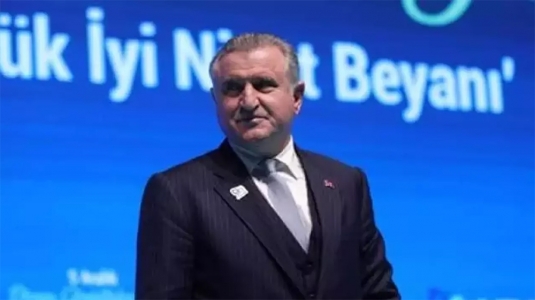 Sultanbeyli’de Başarıya Ödül, Gençliğe Müjde: Bakan Bak’tan Tesis Sözü