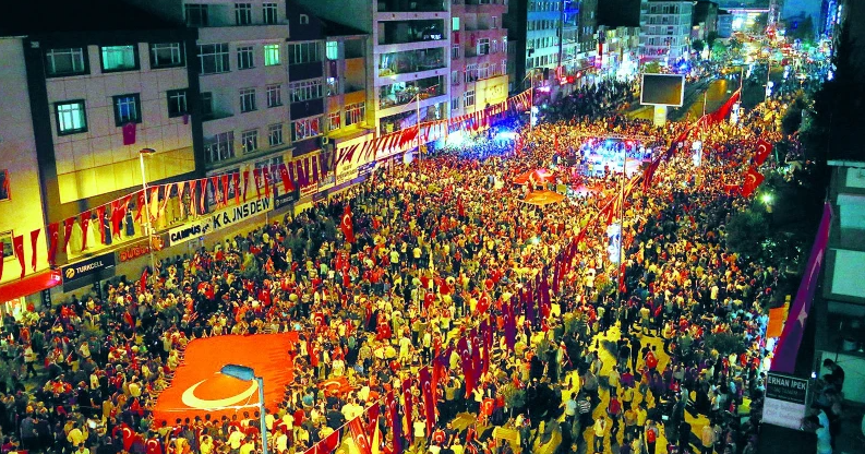 4 Şehit, 35 Gazi Veren Sultanbeyli’de 15 Temmuz Ruhuna Yakışır Anma Töreni!